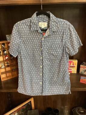 Size Small Blue White Dash Print Short Sleeve Button Up Shirt Men's